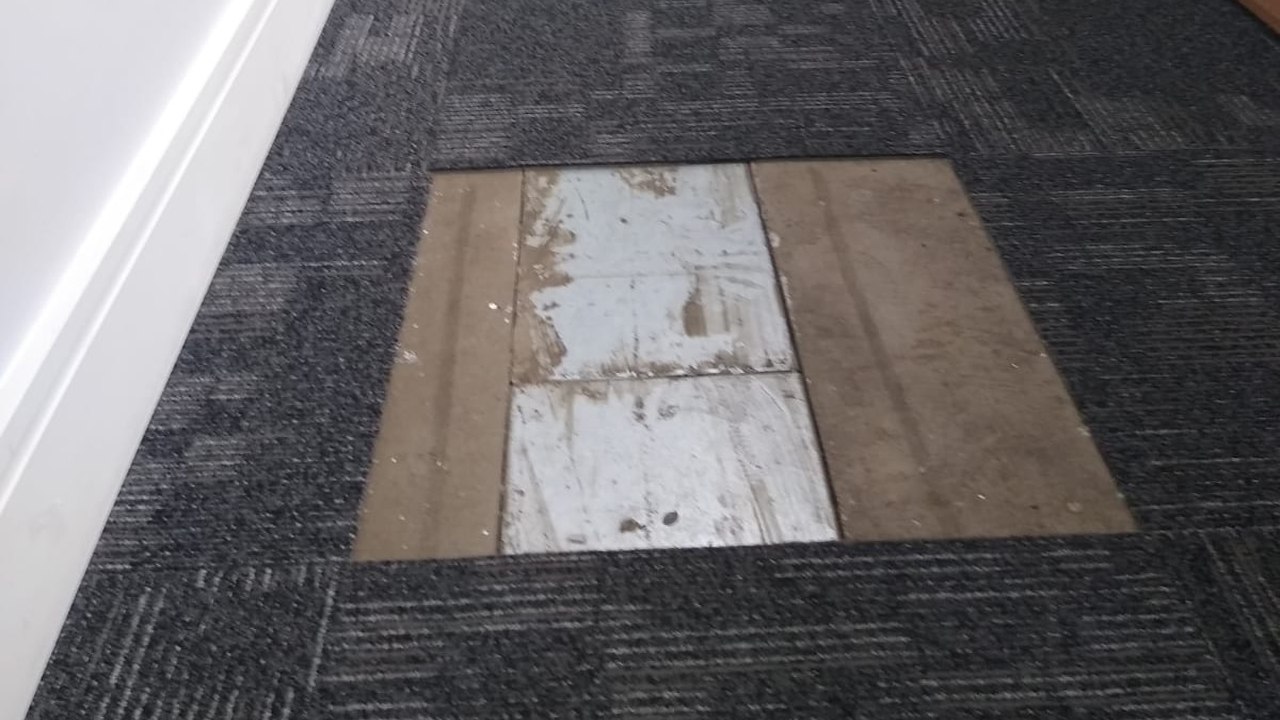 Calha de Piso (detalhe sem o revestimento)