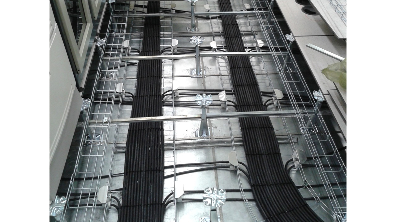 Calhas Aramadas - Instalação em data center